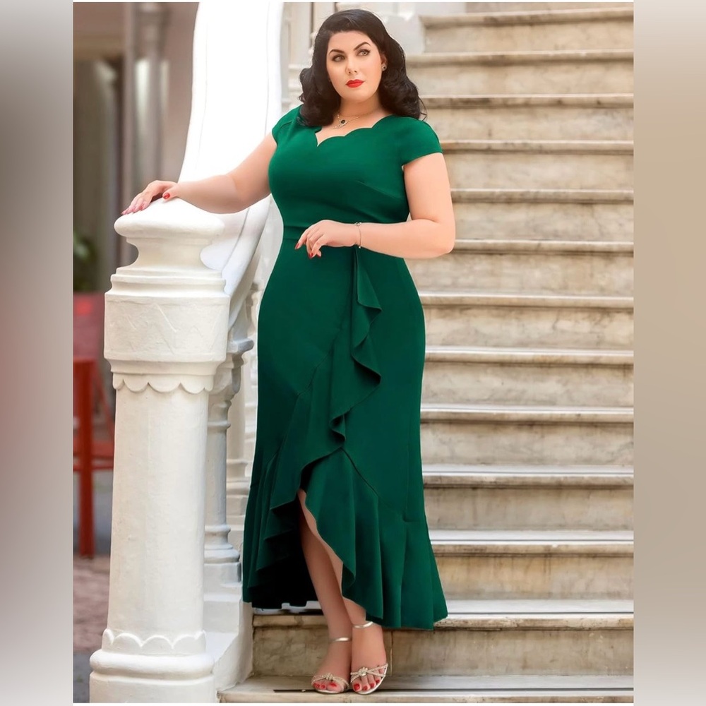 Elegant Emerald Green Ruffle Midi Dress - Women
